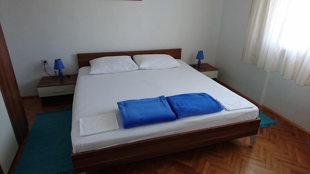 Apartments Anastazija Паг Екстер'єр фото